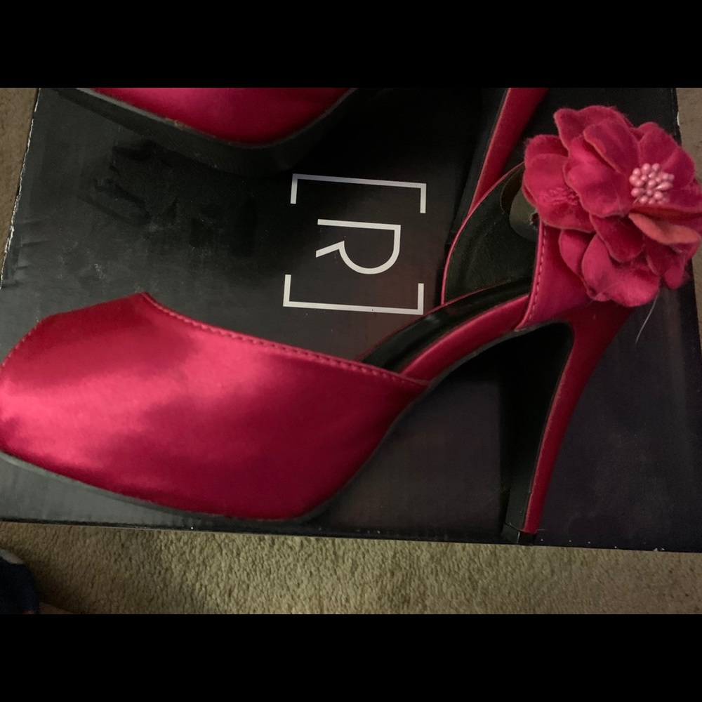 Wild Diva Peep Toe heels